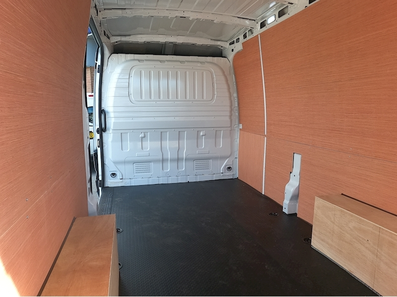 MAXUS DELIVER 9 LWB DIESEL FWD 2.0 D20 163 Lux High Roof Van